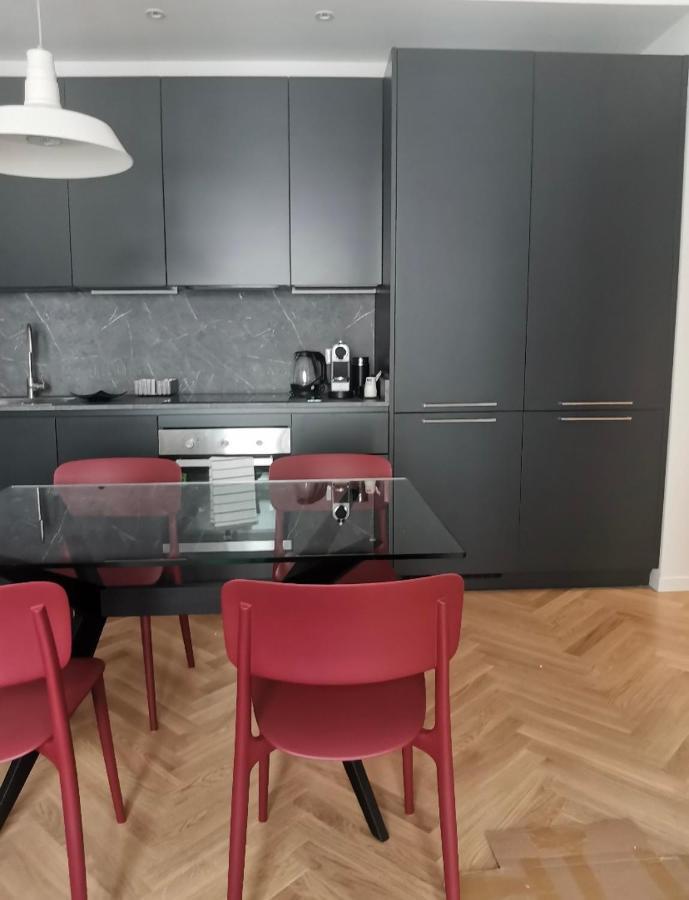 Milano: Incantevole Appartamento In Pieno Centro - Fancy Yellow Apartments Kültér fotó