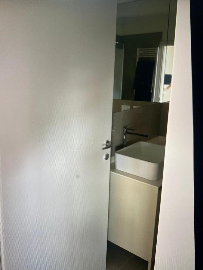 Milano: Incantevole Appartamento In Pieno Centro - Fancy Yellow Apartments Kültér fotó