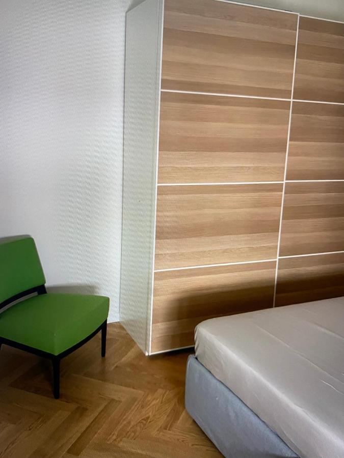 Milano: Incantevole Appartamento In Pieno Centro - Fancy Yellow Apartments Kültér fotó
