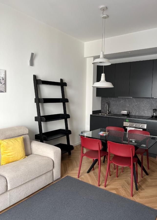 Milano: Incantevole Appartamento In Pieno Centro - Fancy Yellow Apartments Kültér fotó